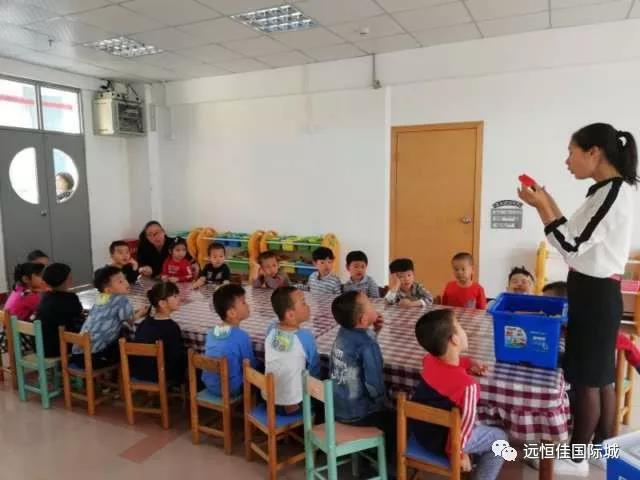 遠(yuǎn)恒佳國際教育城專業(yè)師資入駐各幼兒園——樂高、沙畫興趣班正式開課啦！